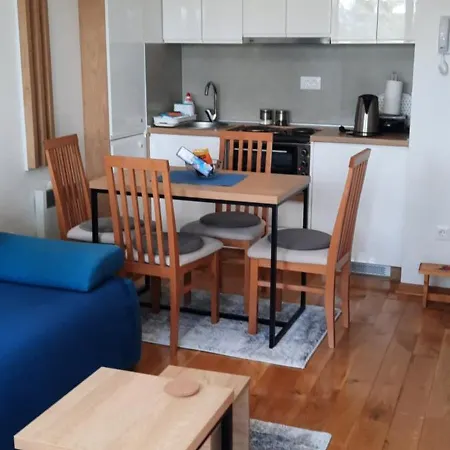 Apartament - Titova Palisat